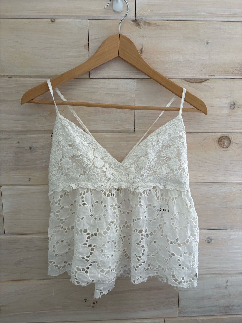 Abercrombie & Fitch Cream Lace Eyelet Camisole